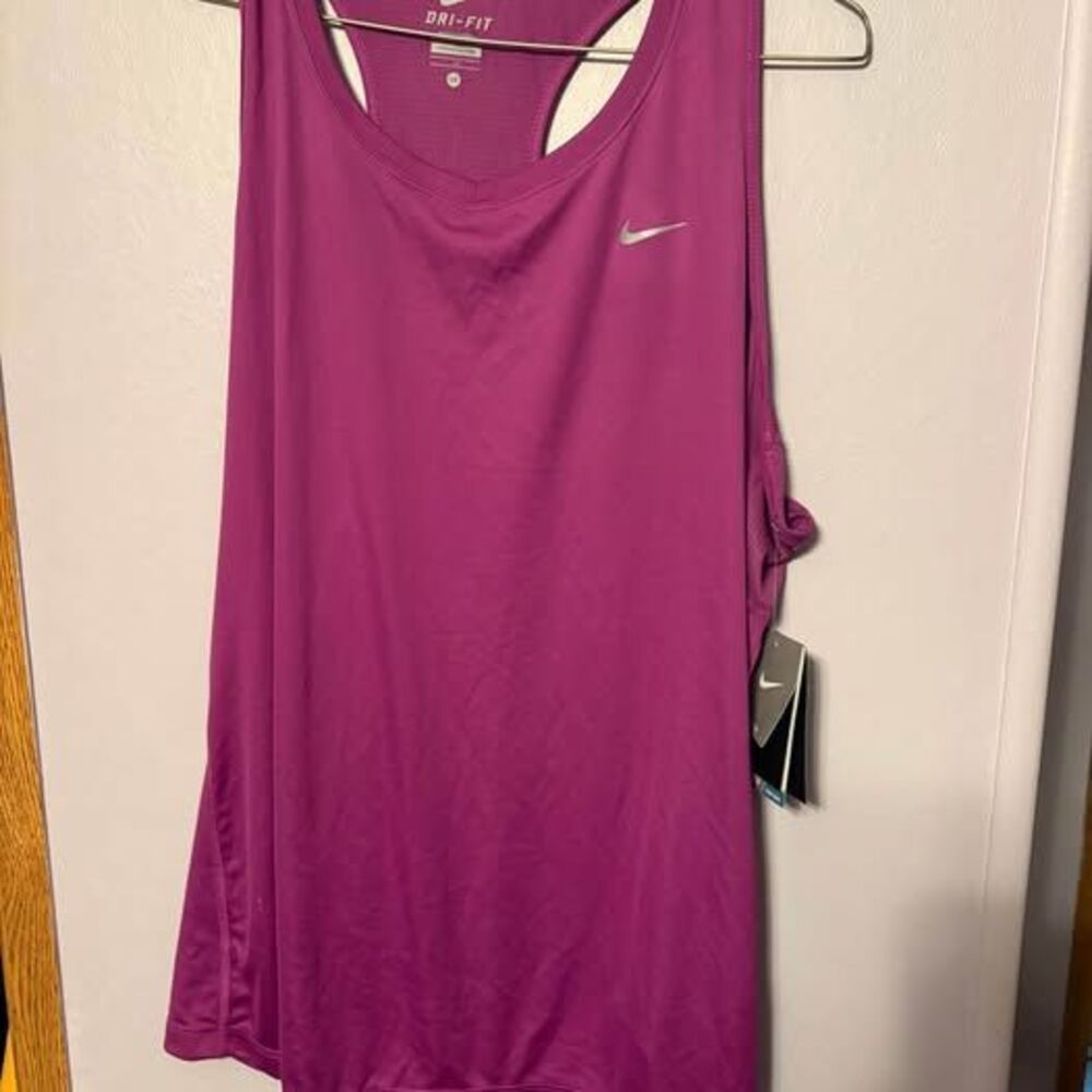 Nike running NWT women’s plus size 1x dri fit tank top workout shirt